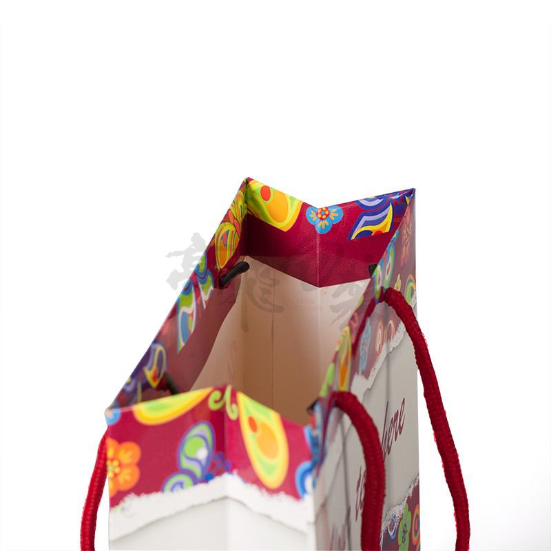Factory Wholesale Custom Merry Christmas Paper Gift Bag With Handles