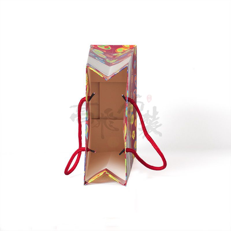 Factory Wholesale Custom Merry Christmas Paper Gift Bag With Handles