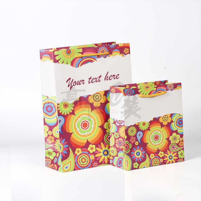 Custom Red Recyclable Reusable Flat Foldable Candy Packaging Paper Bag with Rope Handle