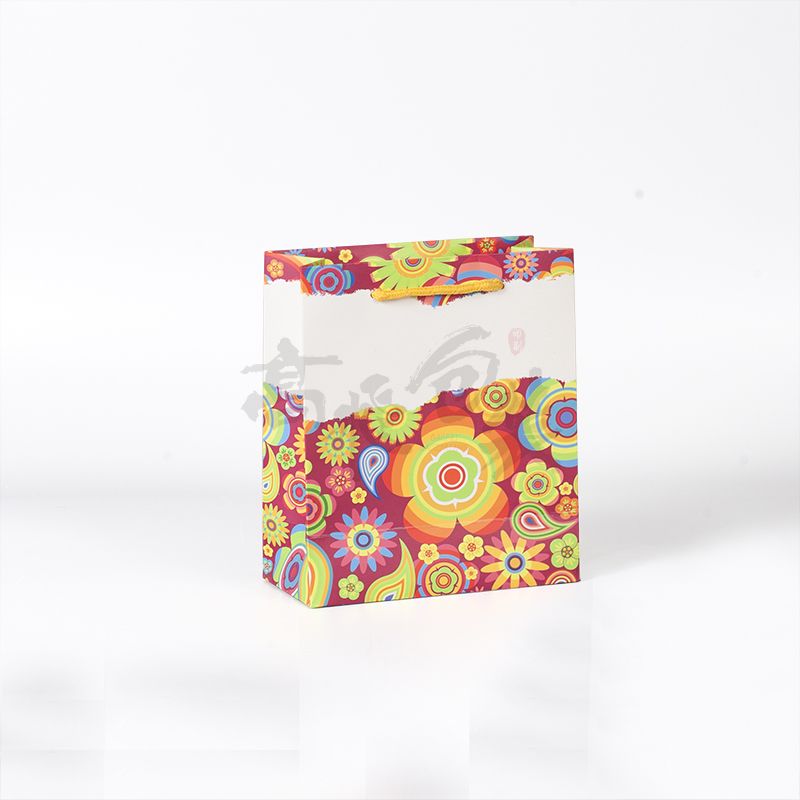Custom Red Recyclable Reusable Flat Foldable Candy Packaging Paper Bag with Rope Handle