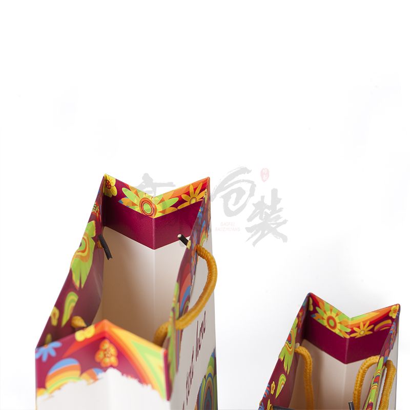 Custom Red Recyclable Reusable Flat Foldable Candy Packaging Paper Bag with Rope Handle