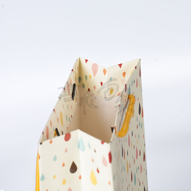 custom recyclable and reusable flat foldable gift packaging paper bag