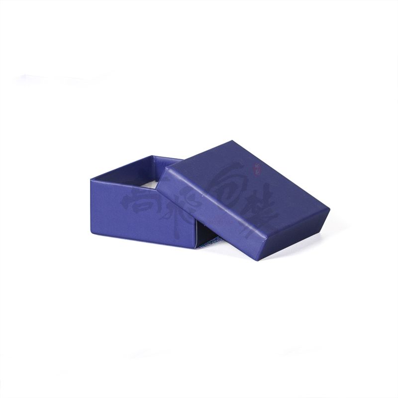 China Factory Small Gift Paper Fancy Decorative Tags Closed Bags With Handles