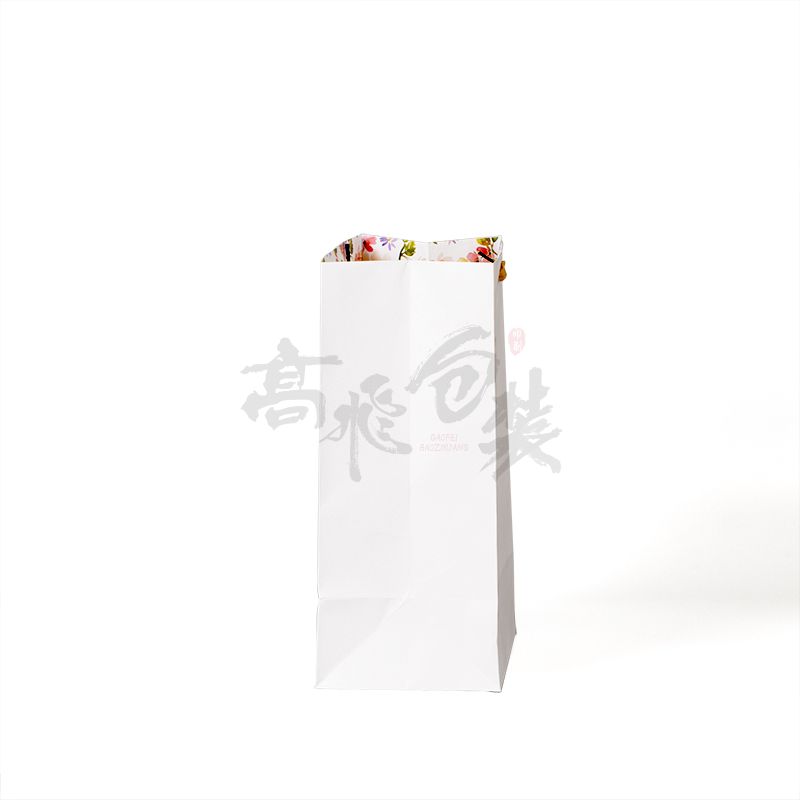 OEM Custom Luxury Gift Craft White gift Paper Bag Manufacturer With Handle For Shopping